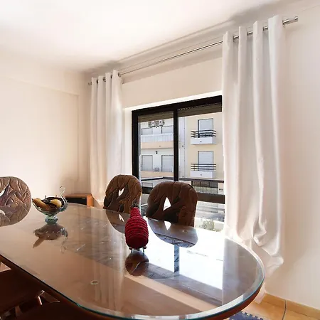 Mar Apartment *